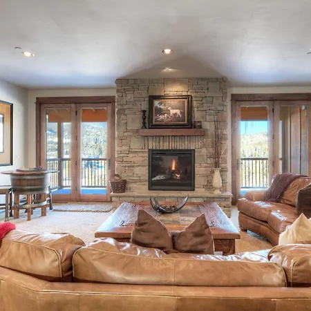 Game Room, Pool & Hot Tubs,, Amazing Views, 2 Living Rooms